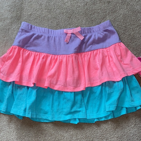 3 skorts and a top - Picture 2 of 16